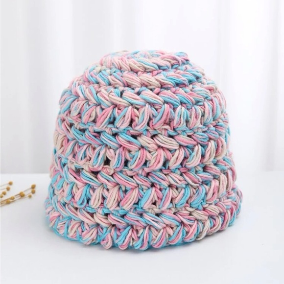 Crochet bucket hat